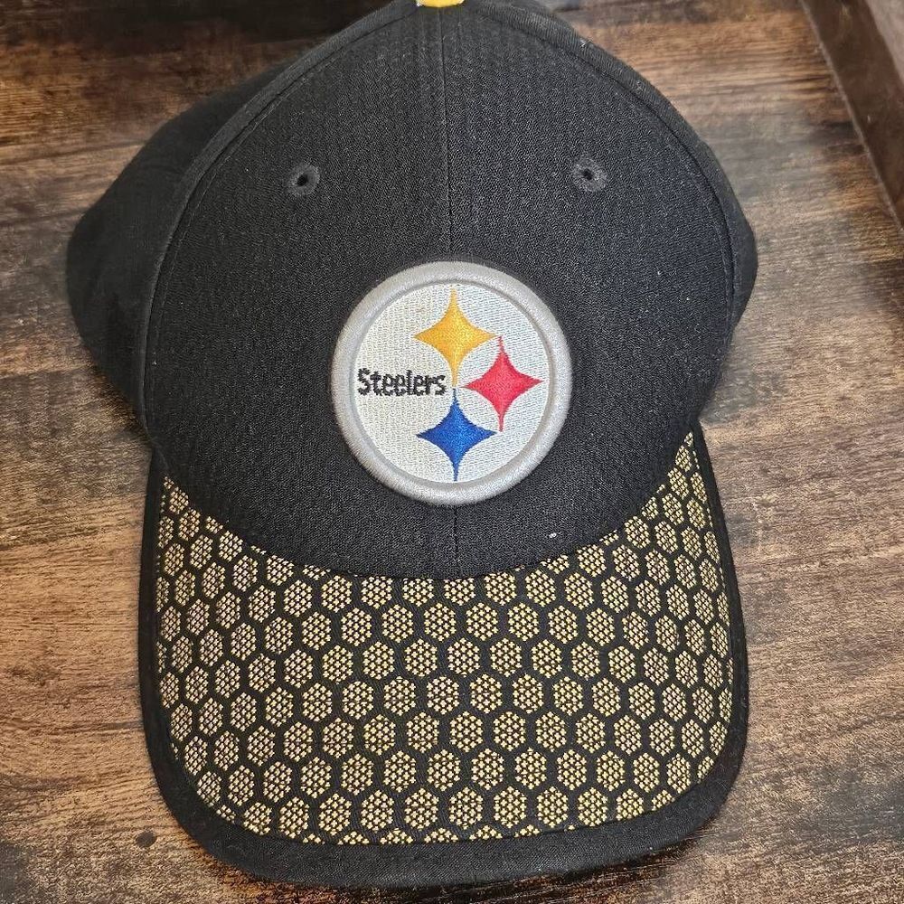Pittsburgh Steelers New Era Sideline Collection On-Field Fitted Cap 71/2
